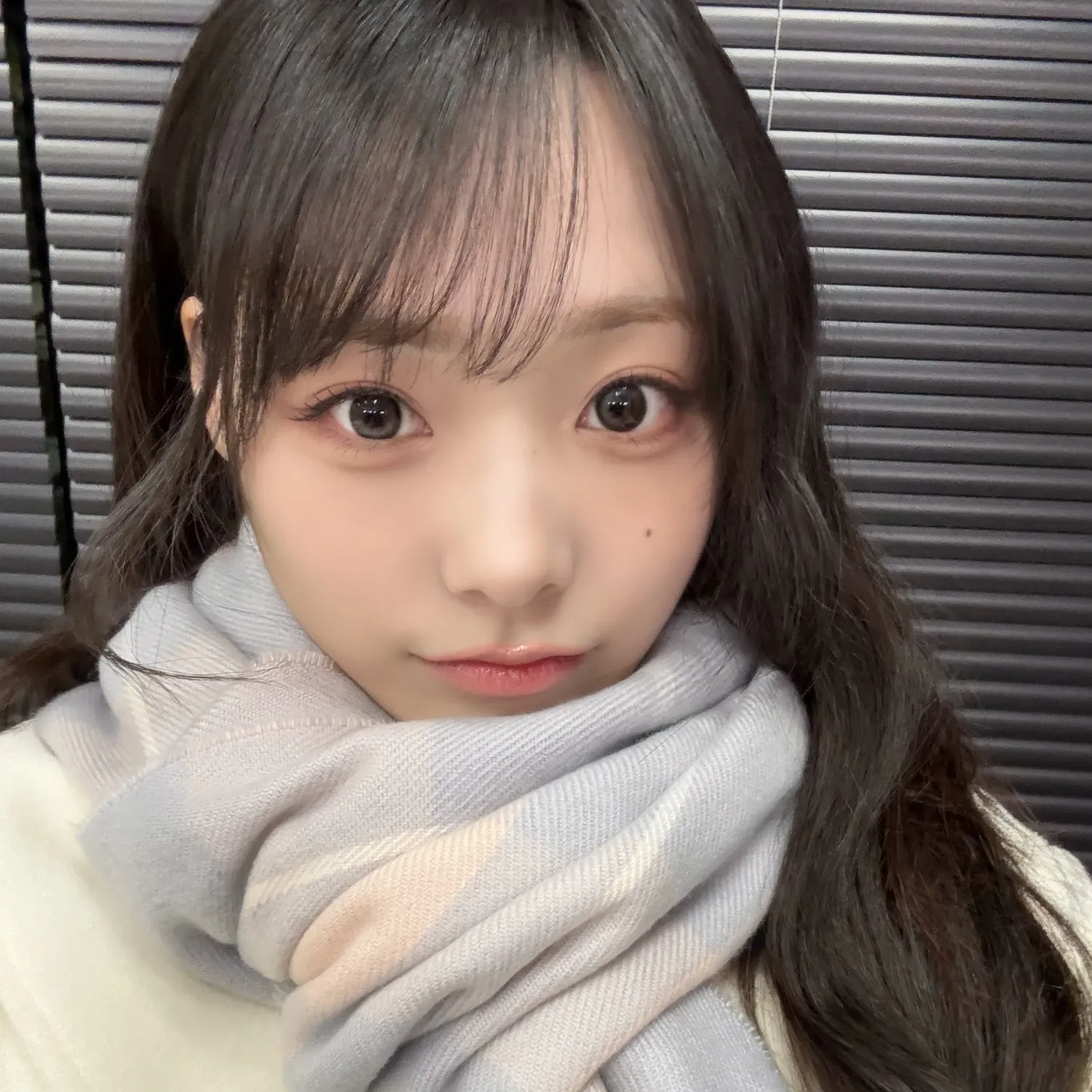 始燕 (QWER)的幕後花絮