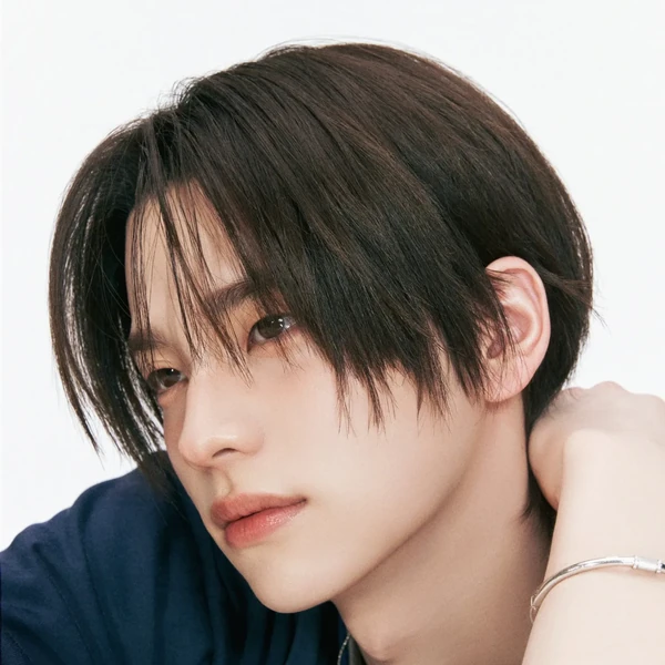Shining profile picture of Shinyu (TWS) on today's Choeaedol