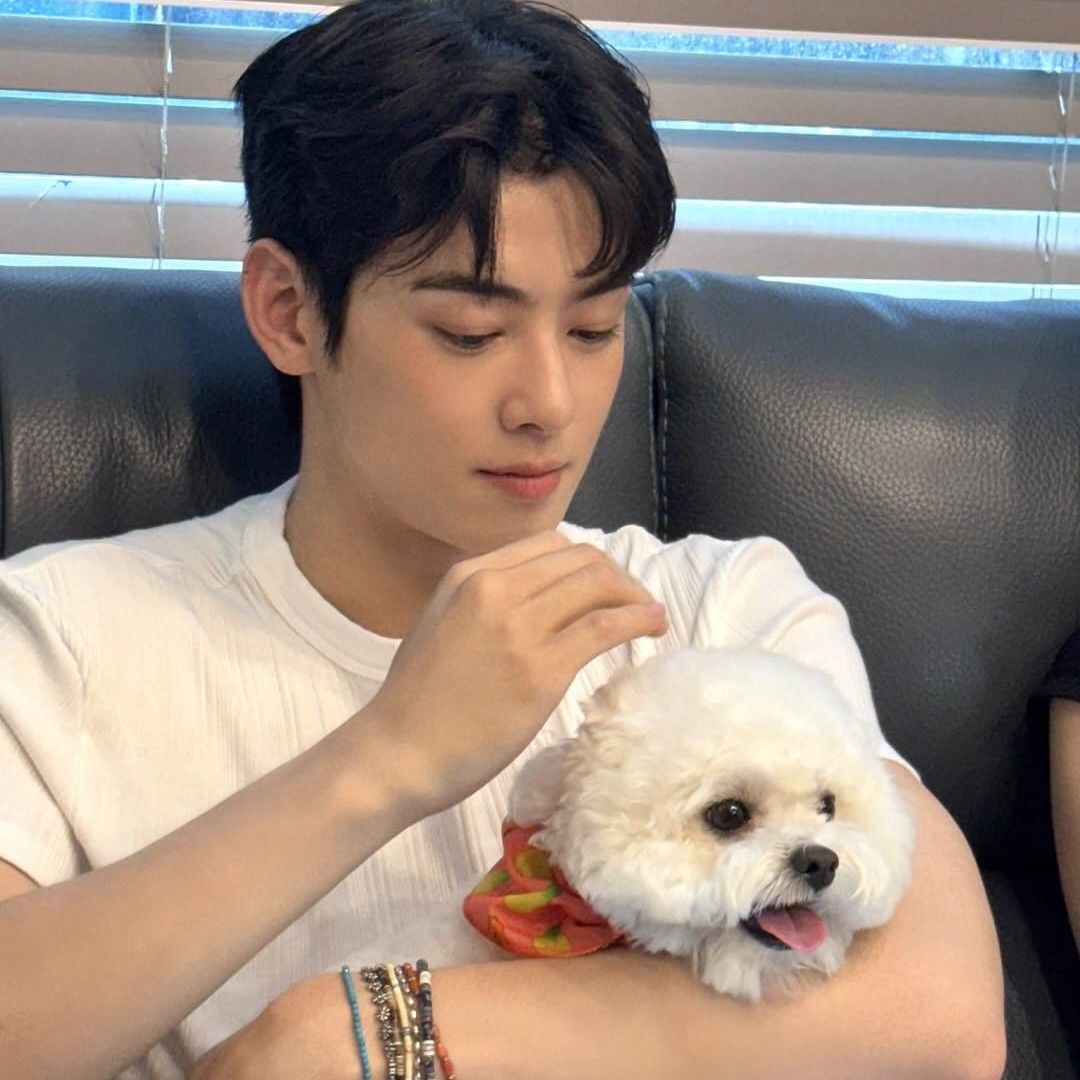 Behind-the-scenes cut of Eunwoo (ASTRO)