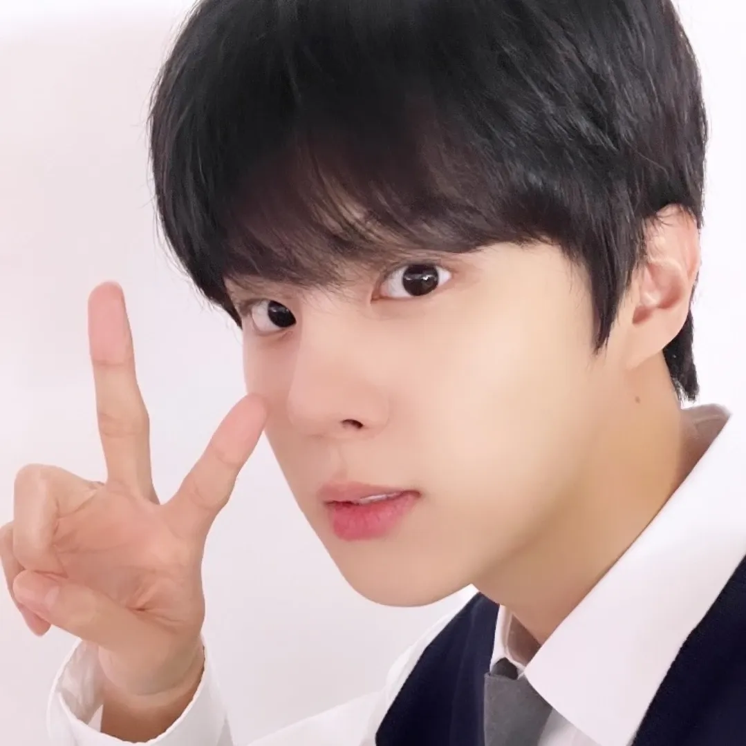 김우석의 비하인드 컷