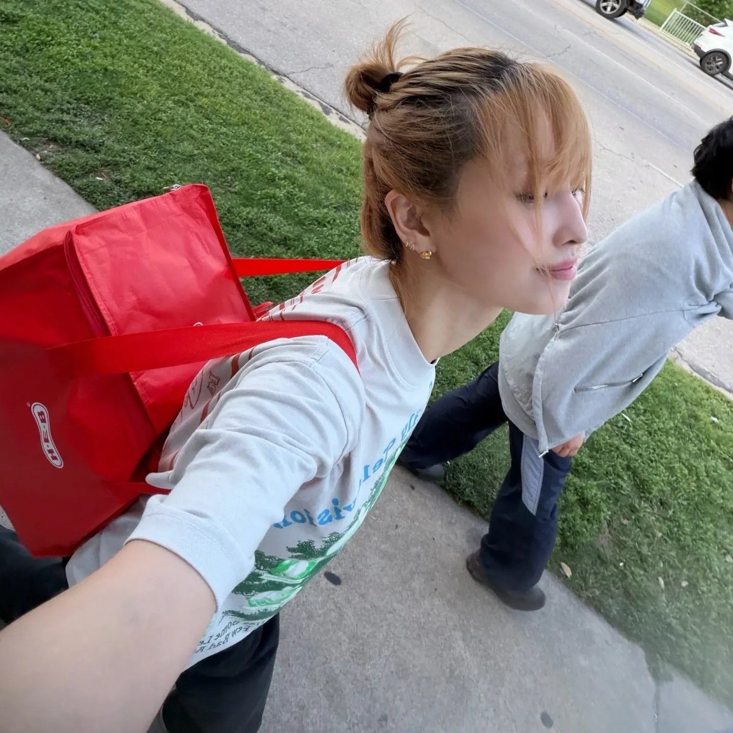 Momo (TWICE)粉絲拍下的瞬間