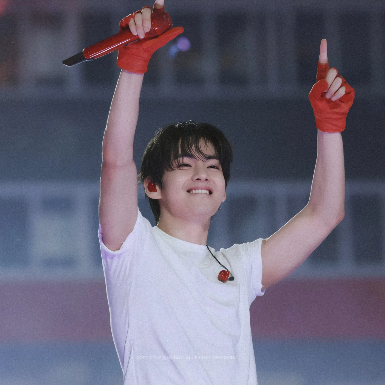 Latest photo of V (BTS)