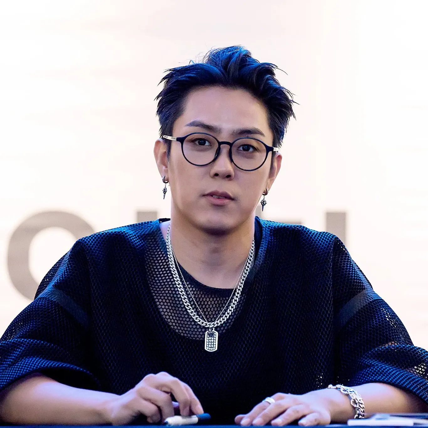 A moment captured by Eun Jiwon (SECHSKIES)'s fan