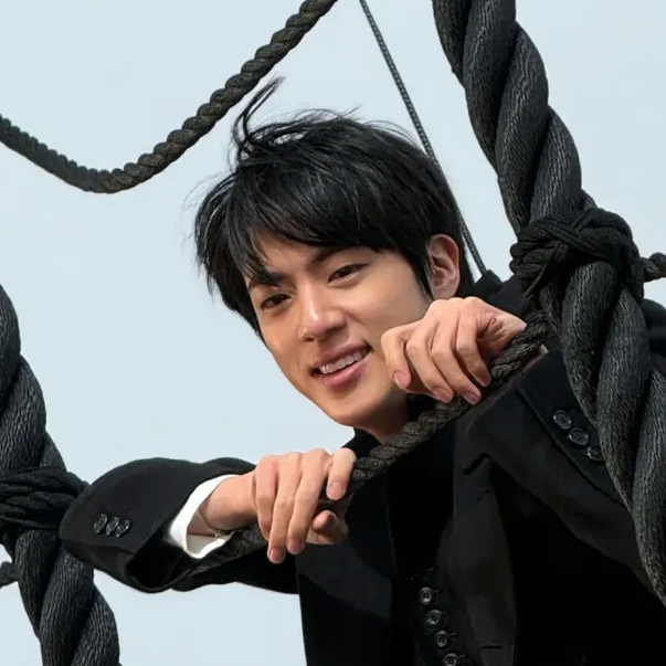 Potret di balik layar Jin (BTS)