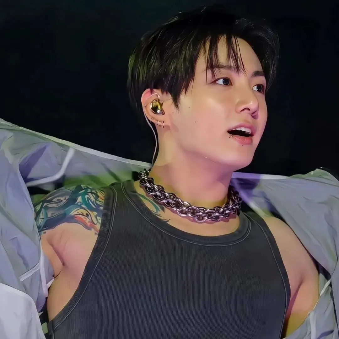 A moment captured by Jungkook (BTS)'s fan