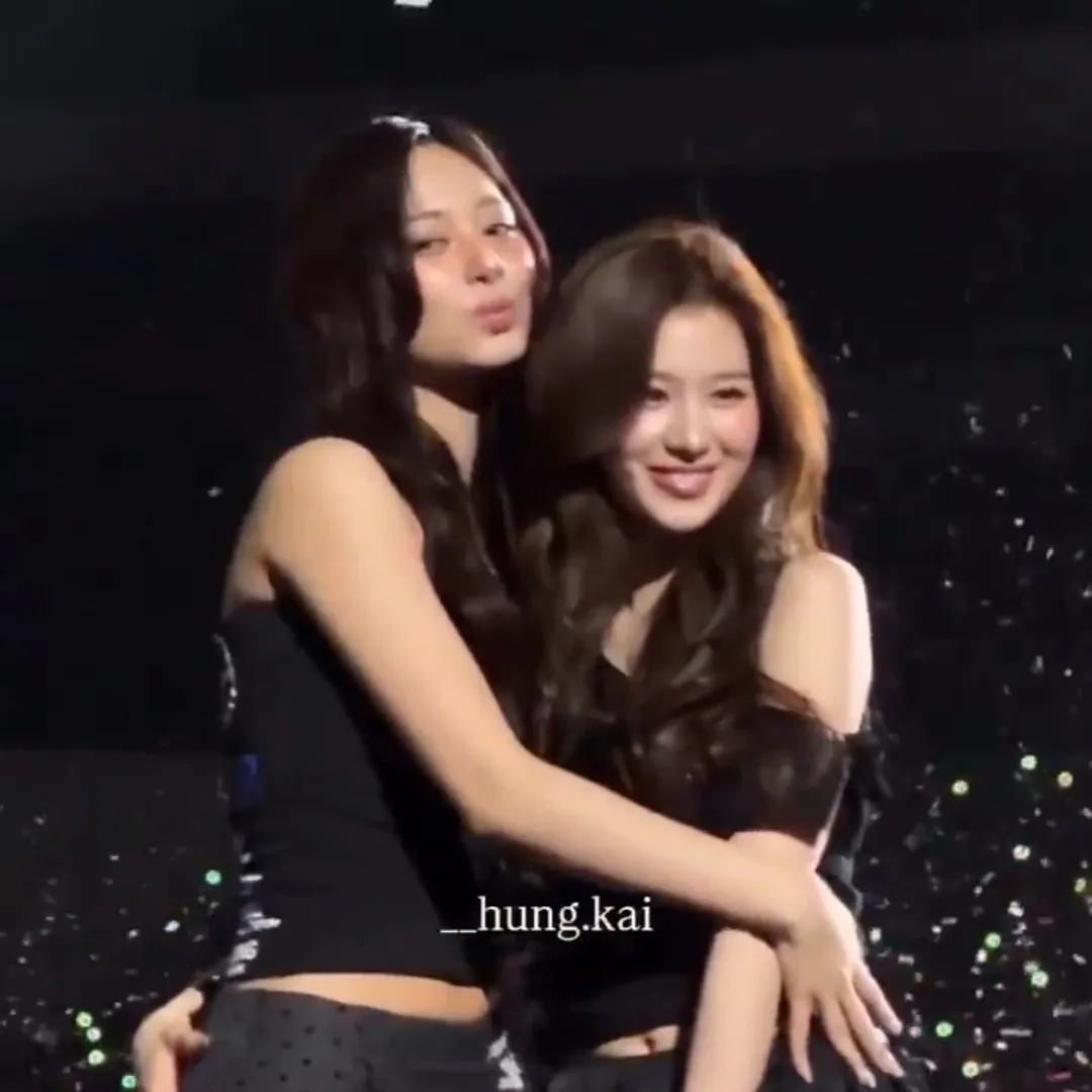 쯔위 (TWICE) 최근 활동샷