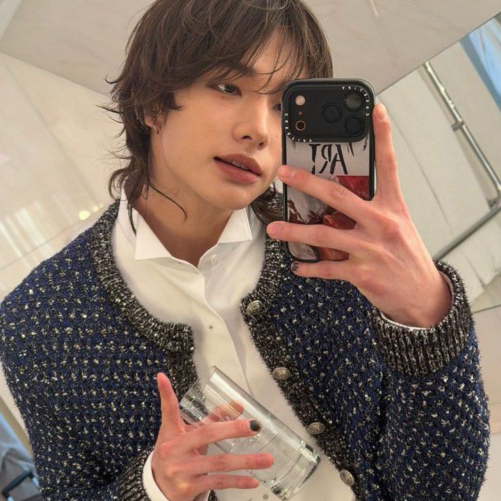 Latest photo of Hyunjin (Stray Kids)