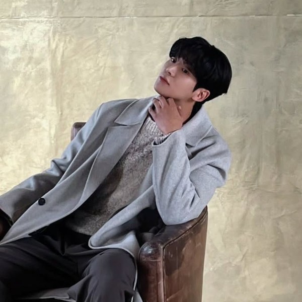 Foto perwakilan Rowoon yang bersinar hari ini di Choeaedol