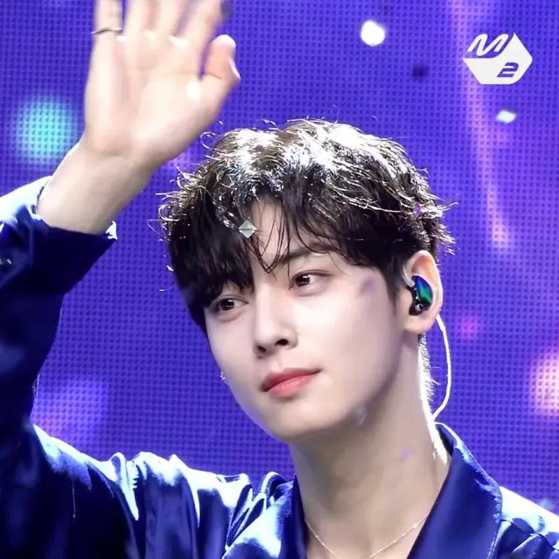 Latest photo of Eunwoo (ASTRO)