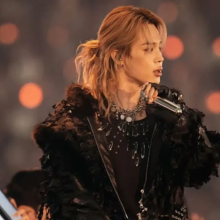 A moment captured by Jimin (BTS)'s fan