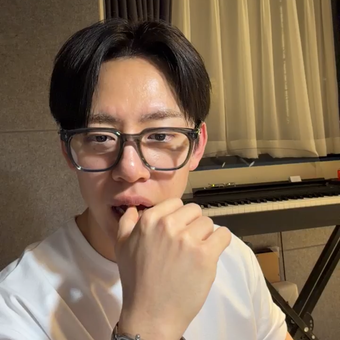 A moment captured by Daehyun (B.A.P)'s fan