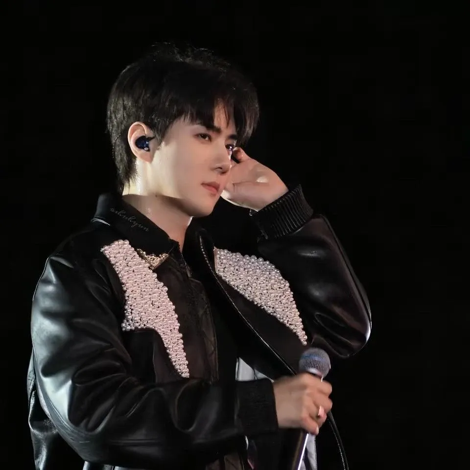 EXO의 최신 사진