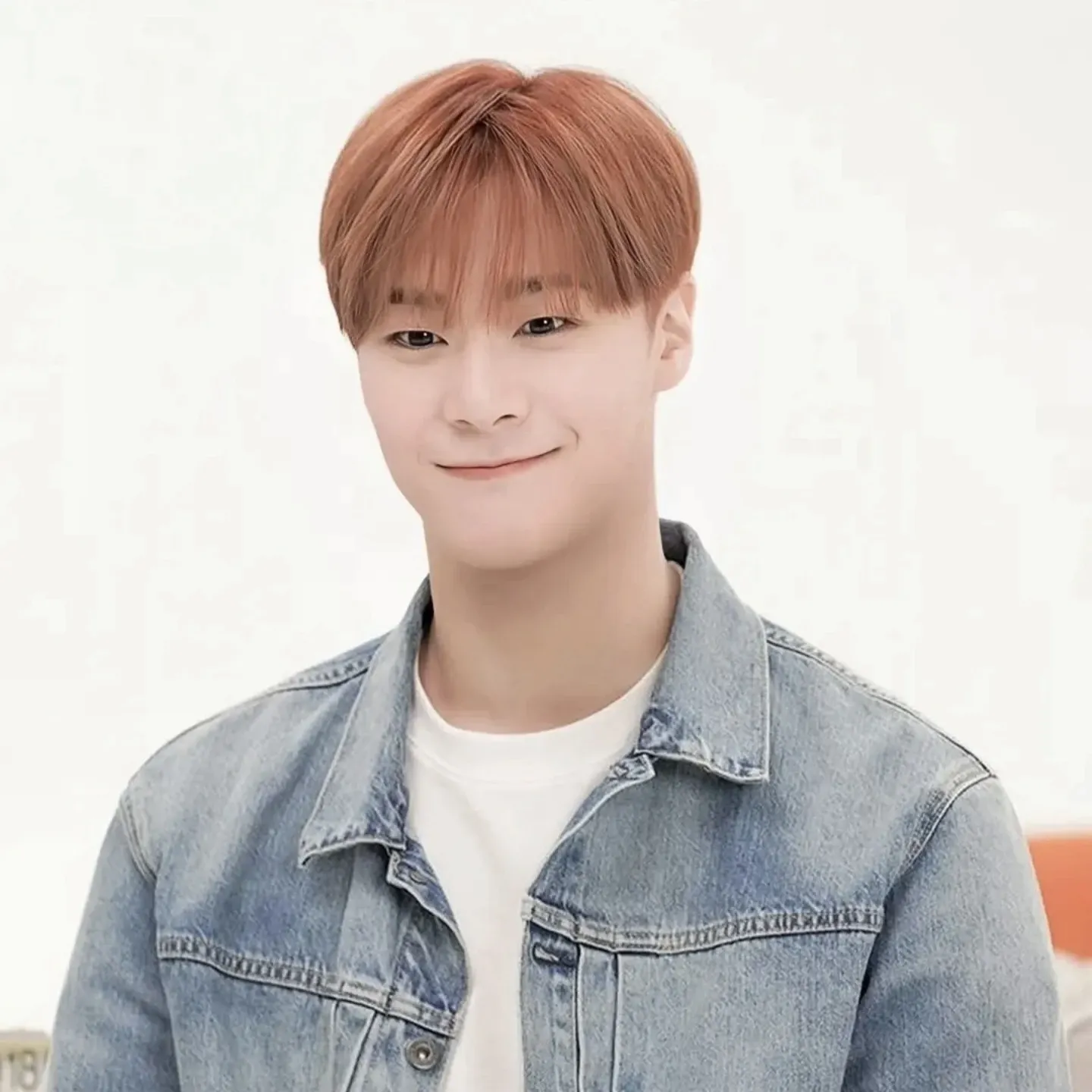 Behind-the-scenes cut of Moonbin (ASTRO)
