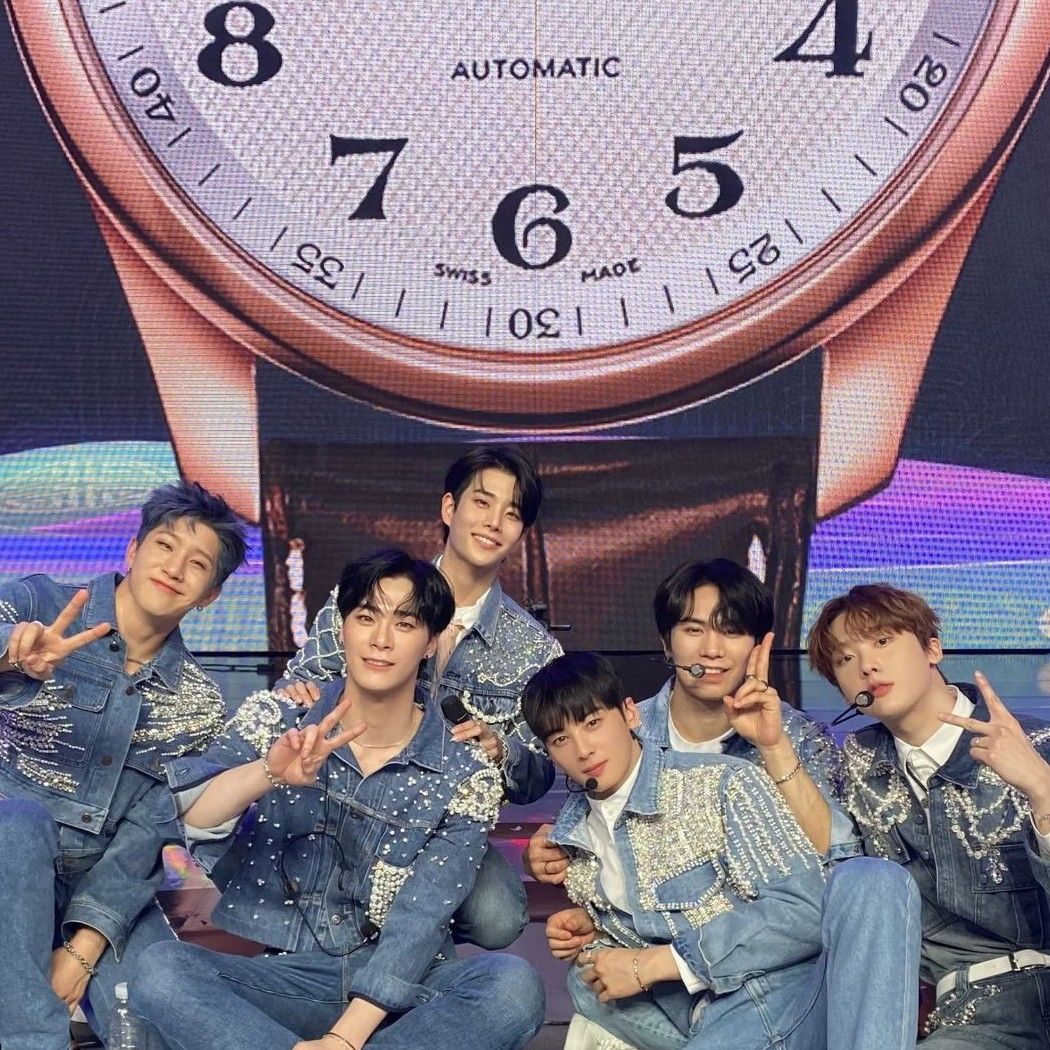 ASTRO的最新照片