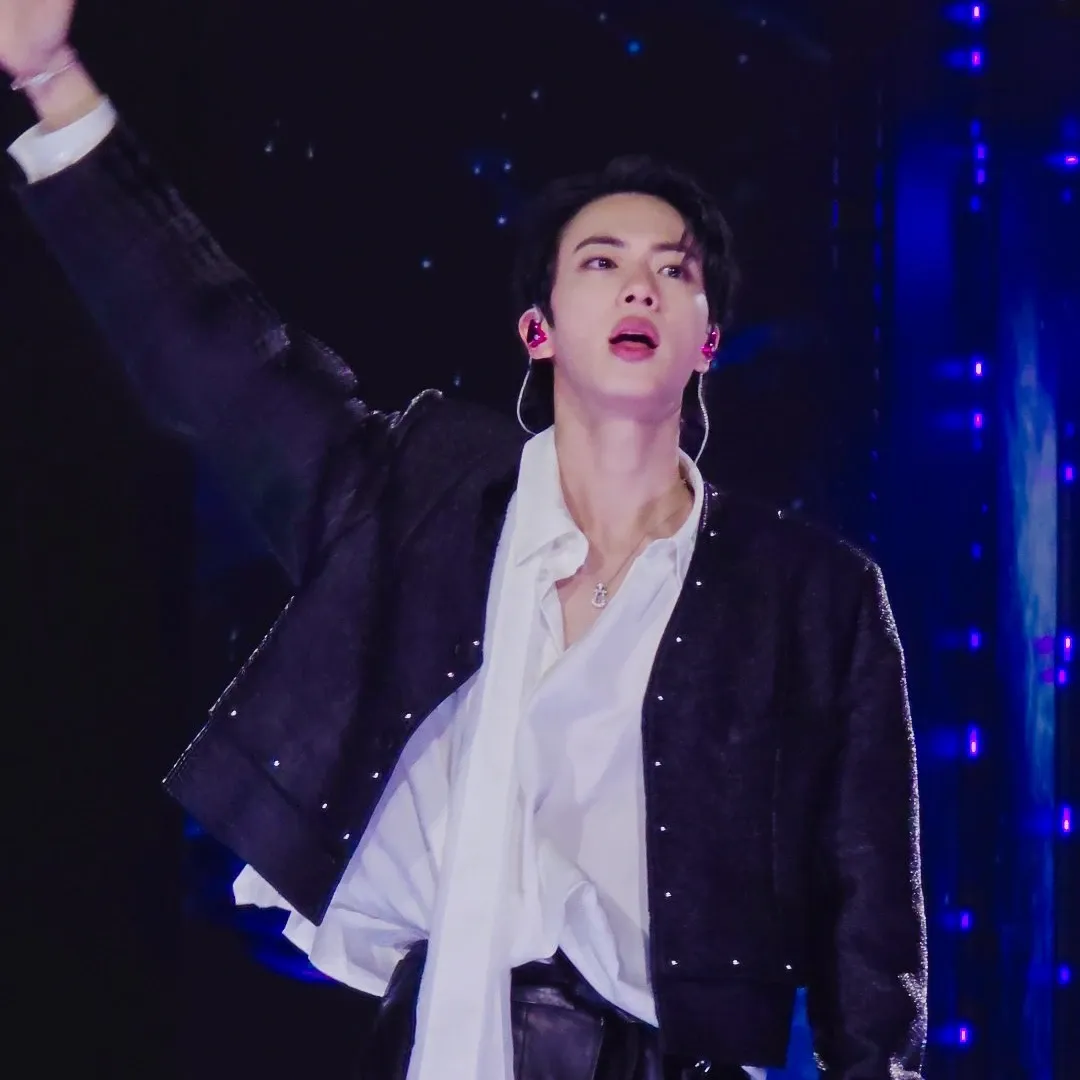 Latest photo of Jin (BTS)