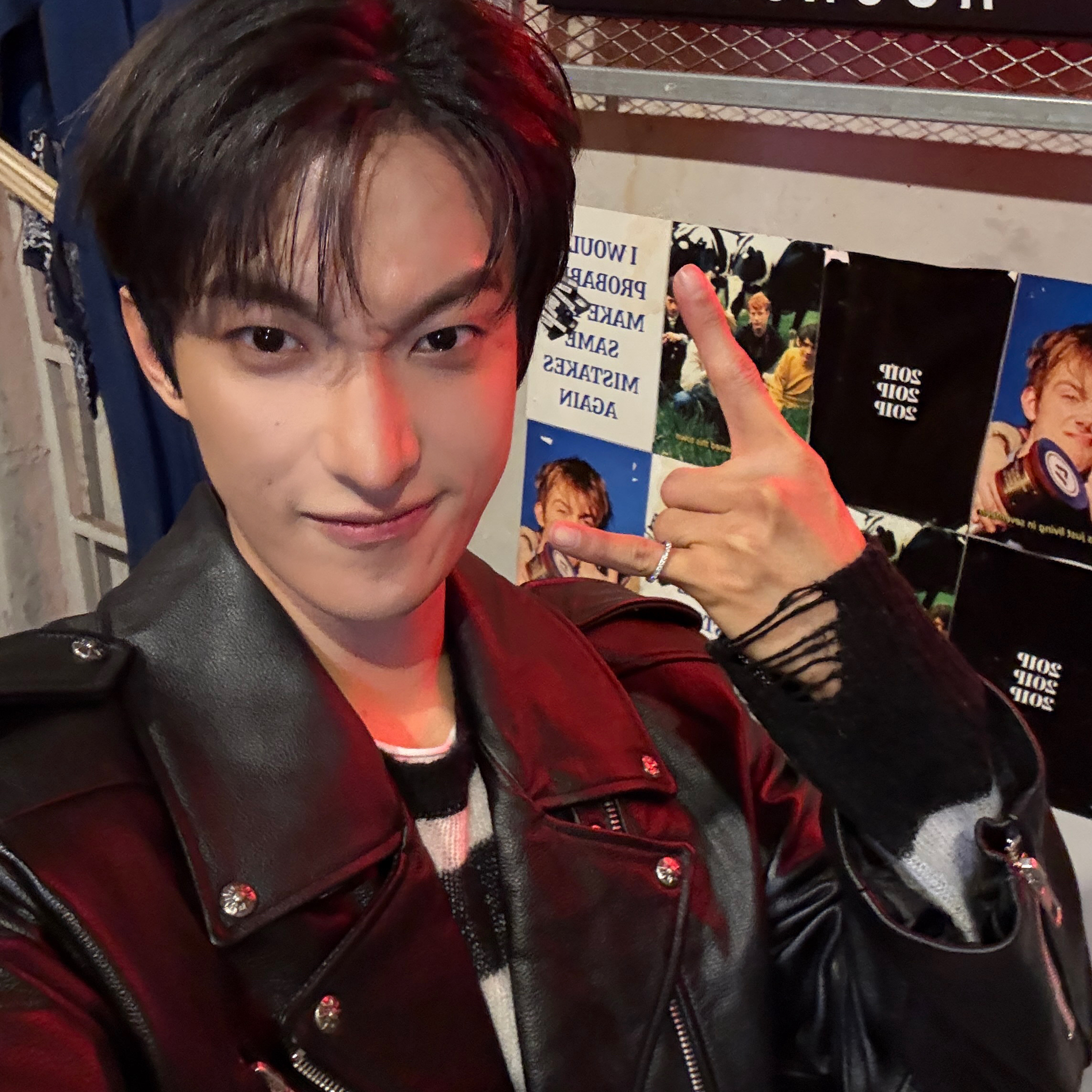 Foto aktivitas terbaru DK (SEVENTEEN)