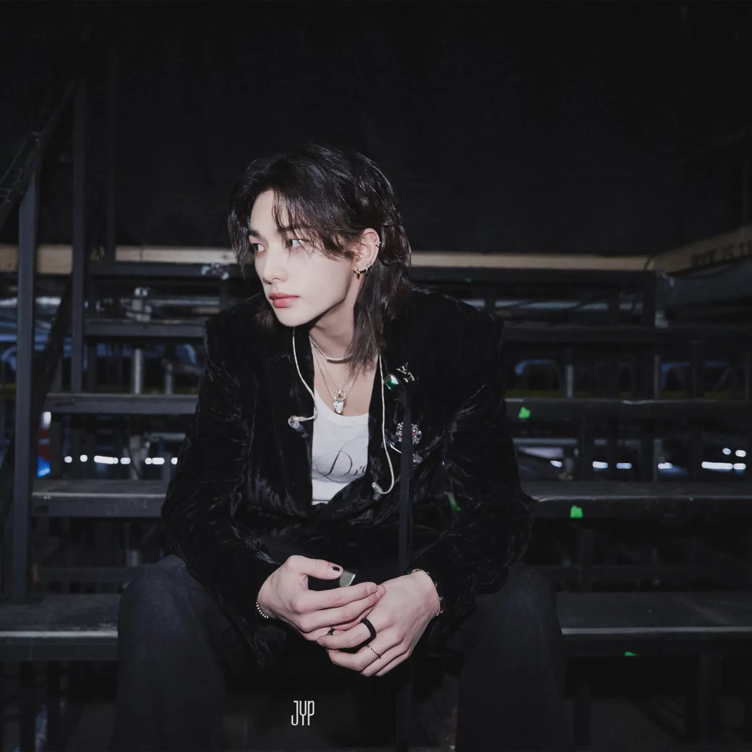 Behind-the-scenes cut of Stray Kids