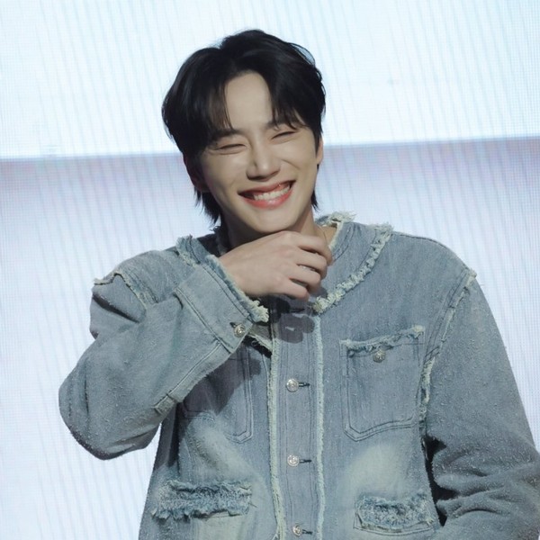 Popular profile image of Lee Junyoung selected by votes