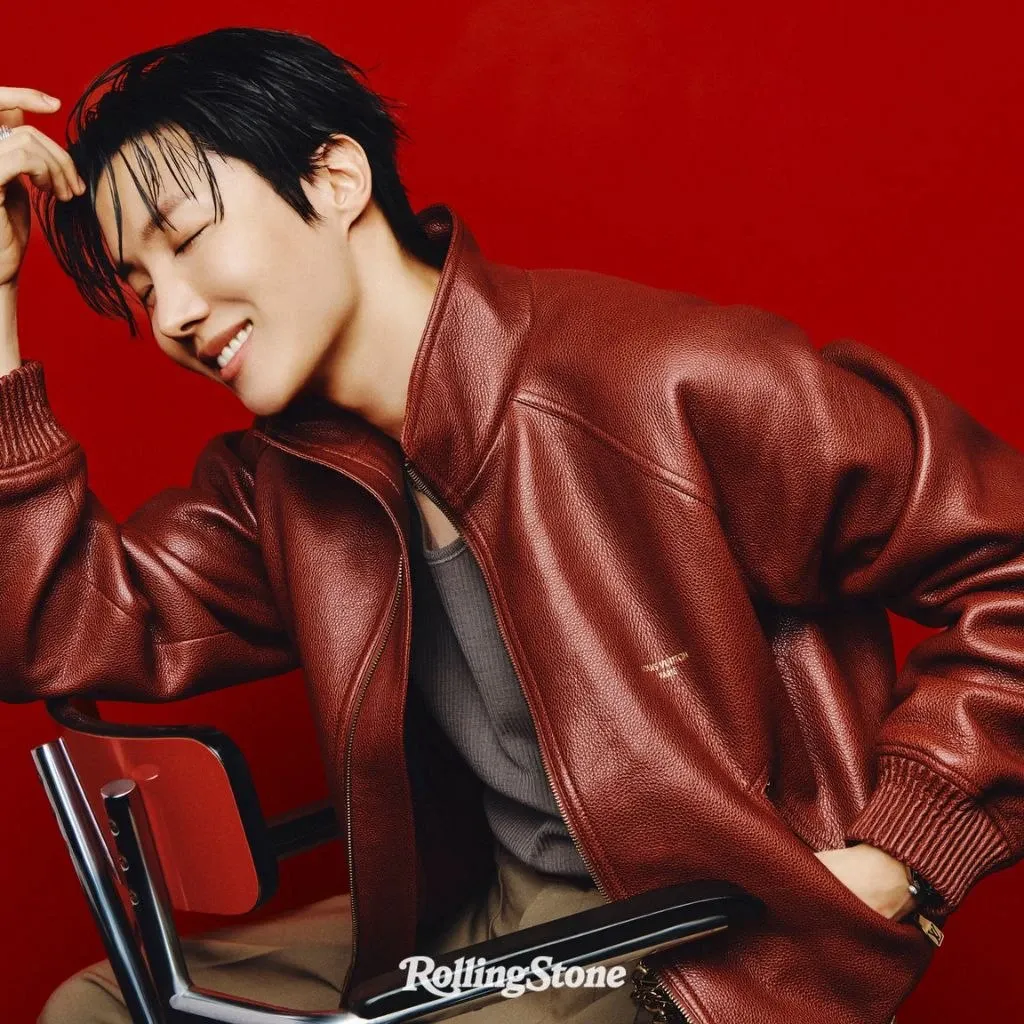 Momen yang diabadikan oleh penggemar j-hope (BTS)