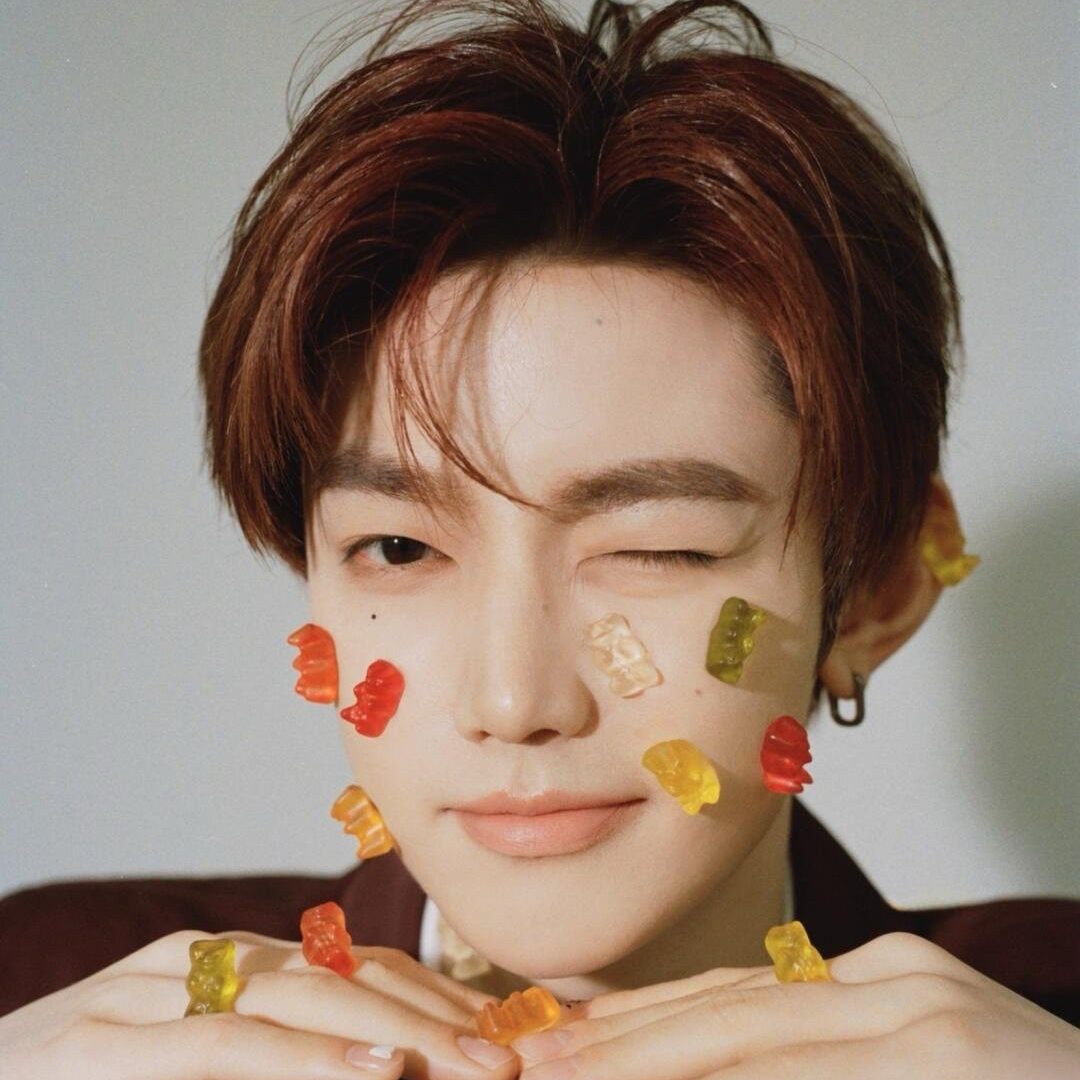 A moment captured by Zhang Hao's fan