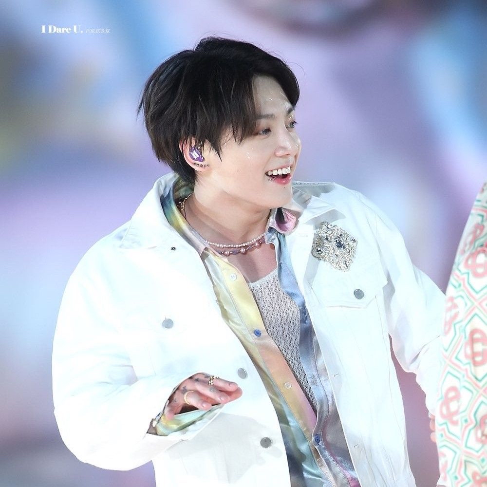 A moment captured by Jungkook (BTS)'s fan