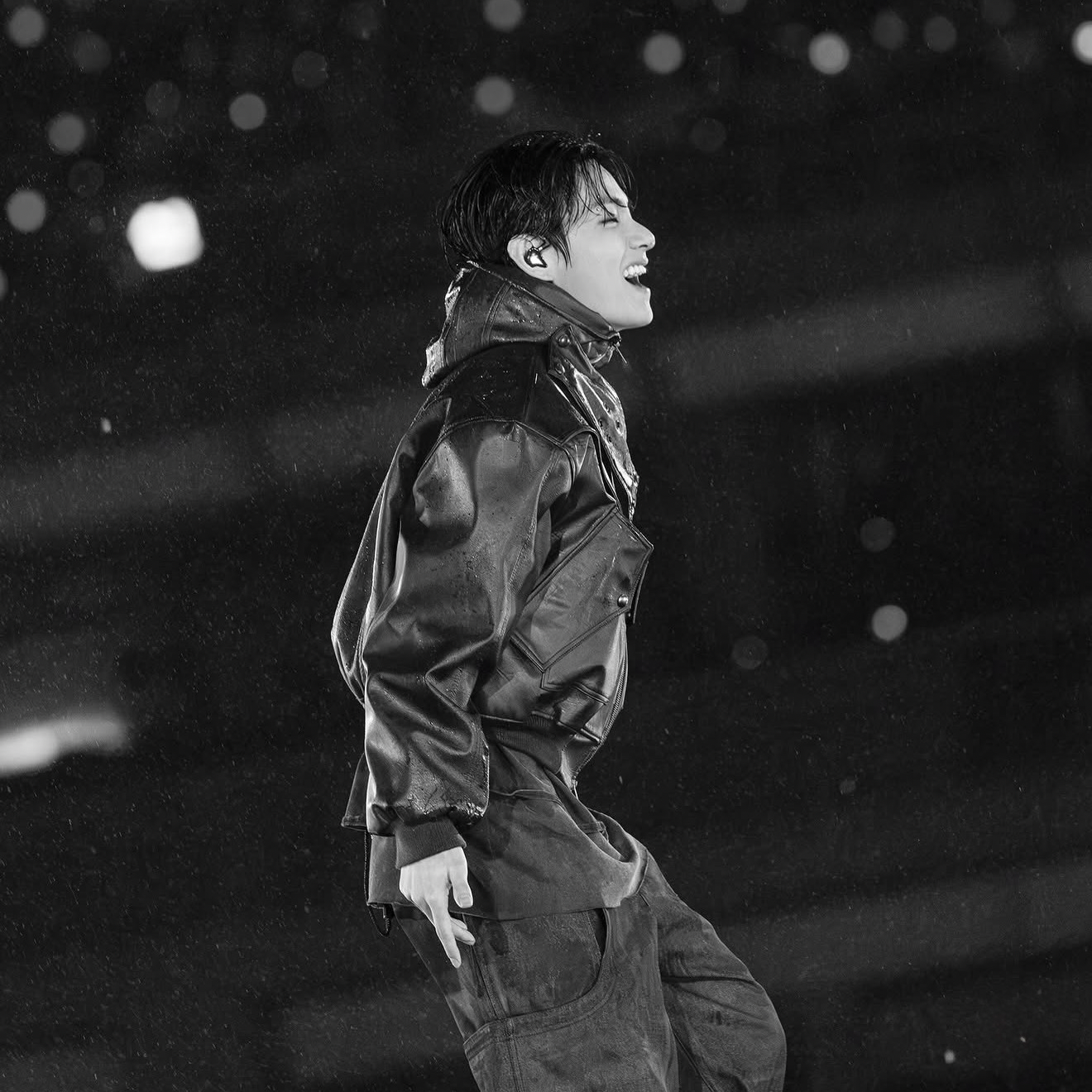 뷔 (방탄소년단) 최근 활동샷