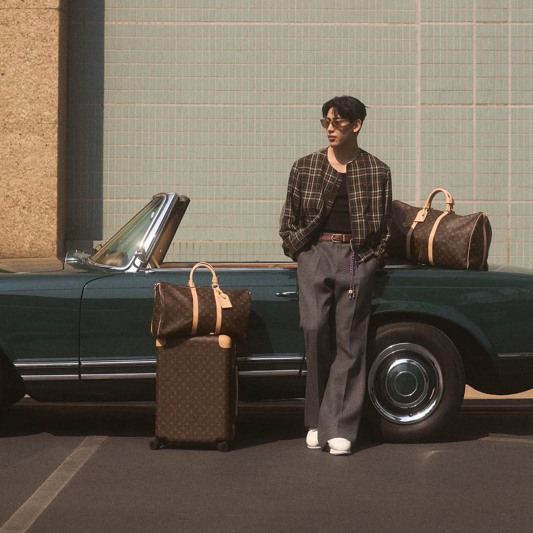 Latest photo of Bambam (GOT7)