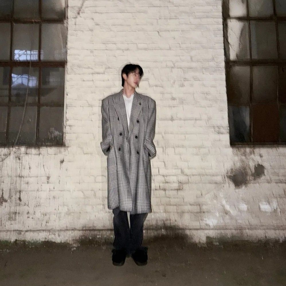 진 (방탄소년단)의 최신 사진