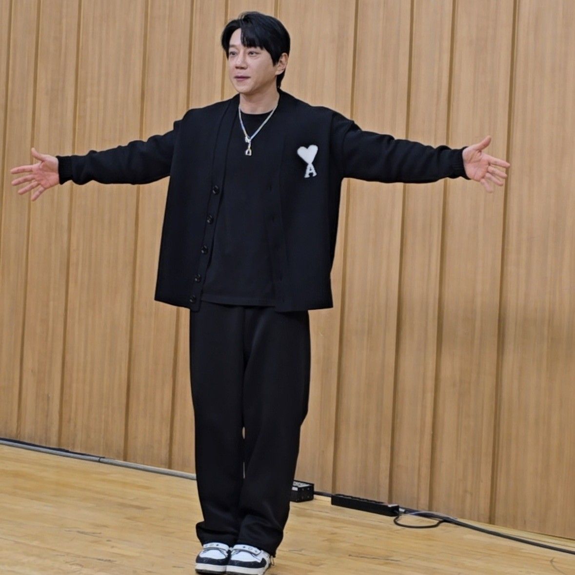 Latest photo of Hwang Chiyeol