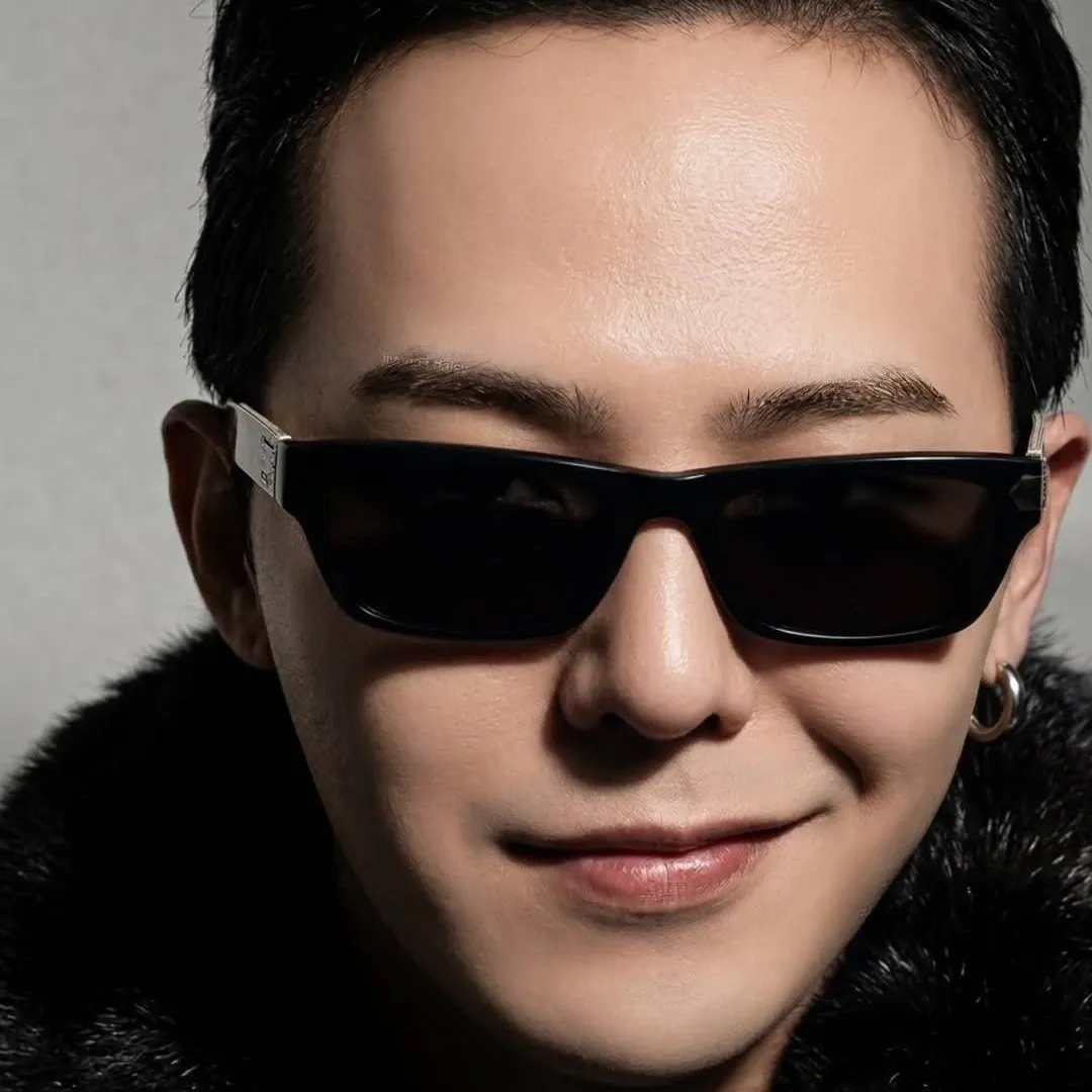 Foto terbaru G-DRAGON (BIGBANG)