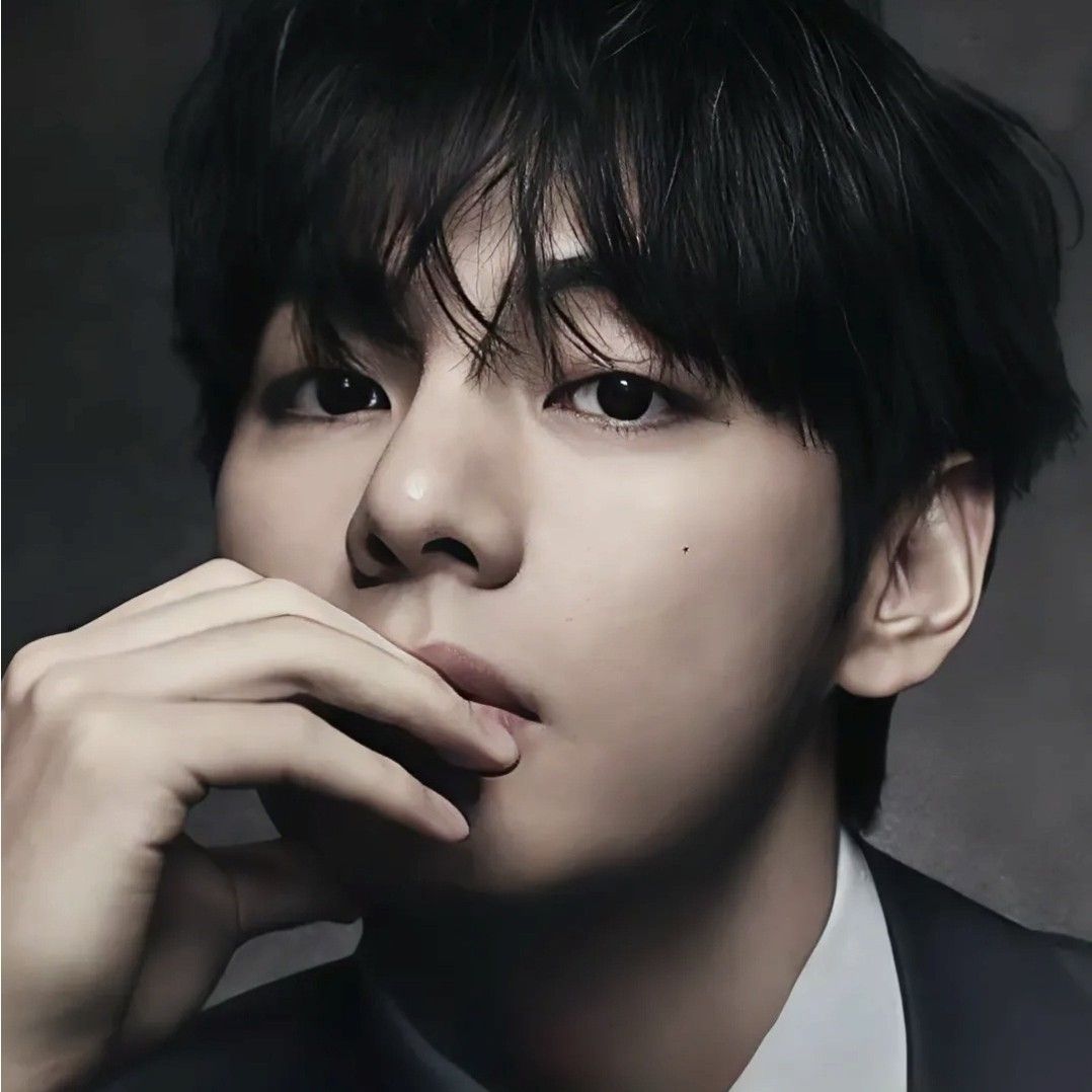 V (防彈少年團)粉絲拍下的瞬間