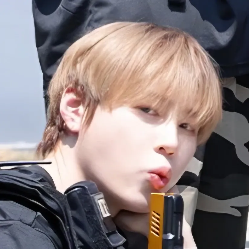 Latest photo of Ha Sungwoon