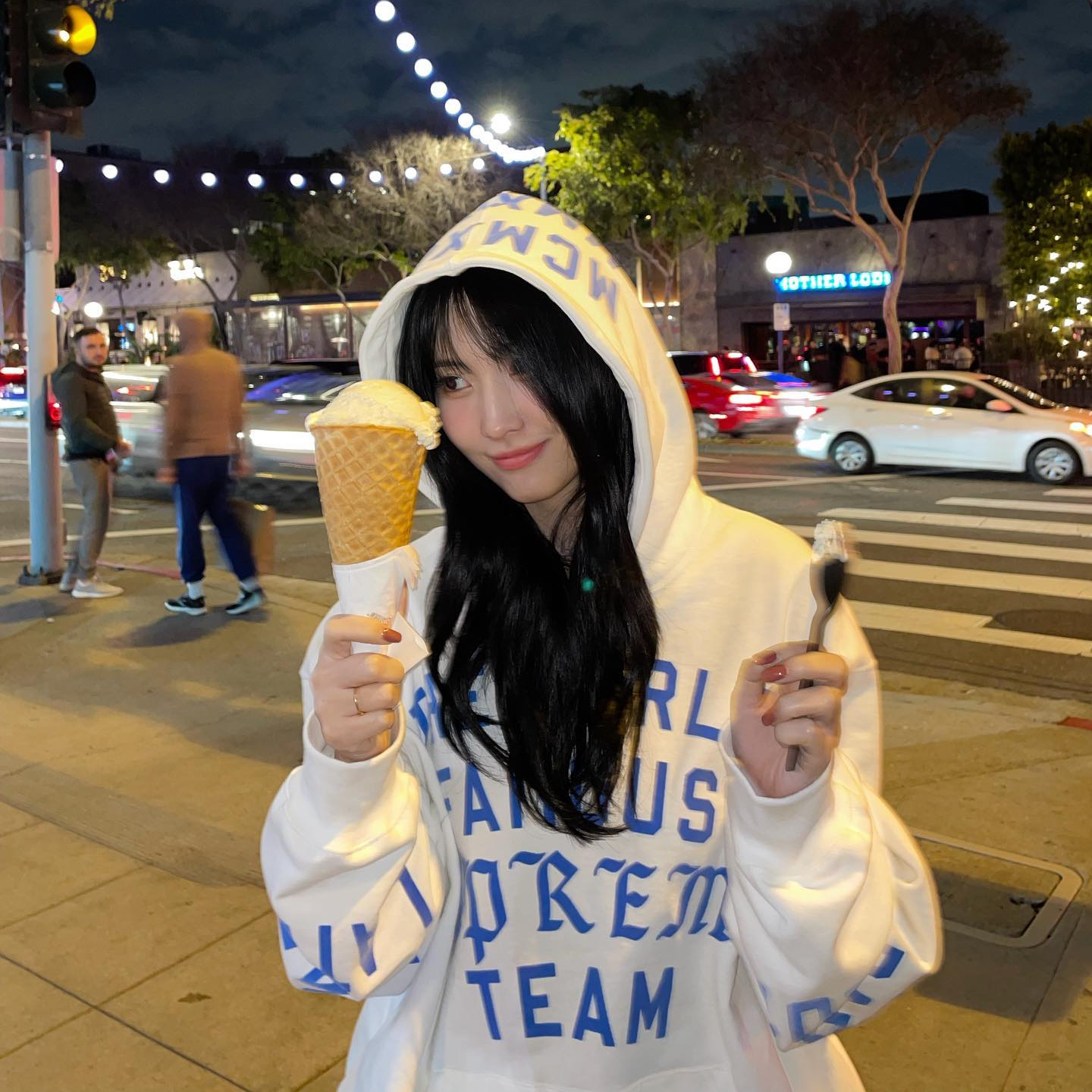 Recent activity shot of Momo (TWICE)