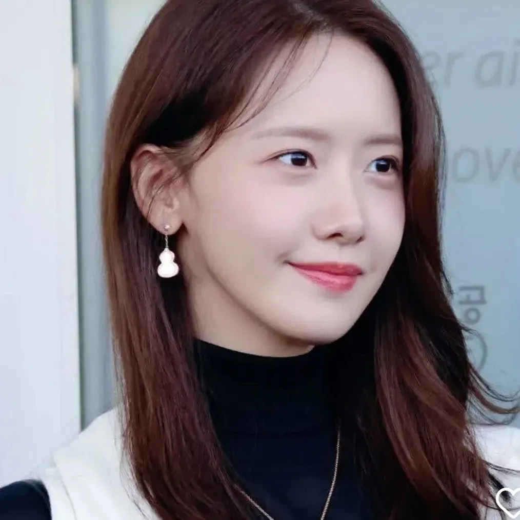 Latest photo of Yoona (Girls' Generation)