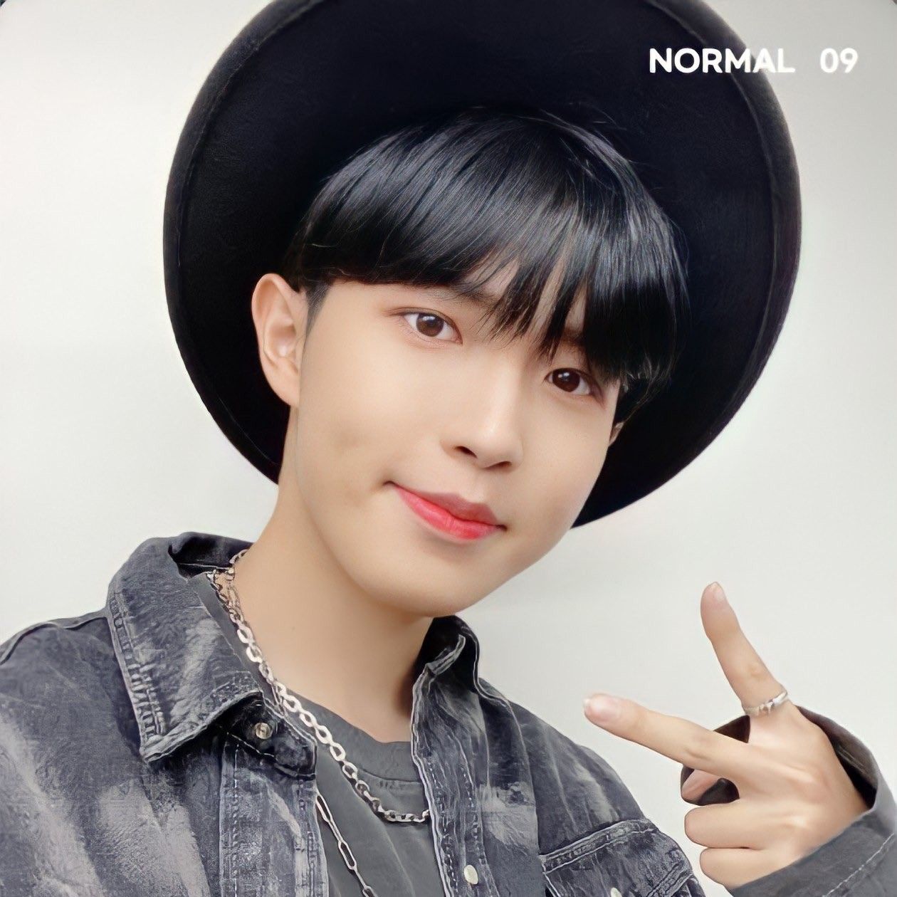 Foto aktivitas terbaru Kim Jaehwan