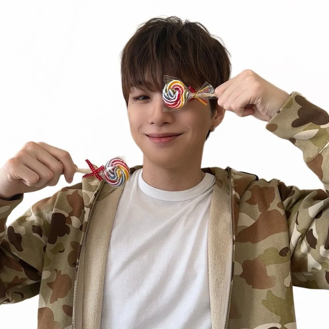 姜丹尼尔的幕后花絮