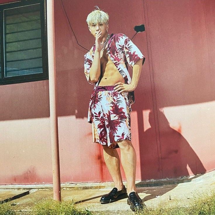 Latest photo of Jinjin (ASTRO)