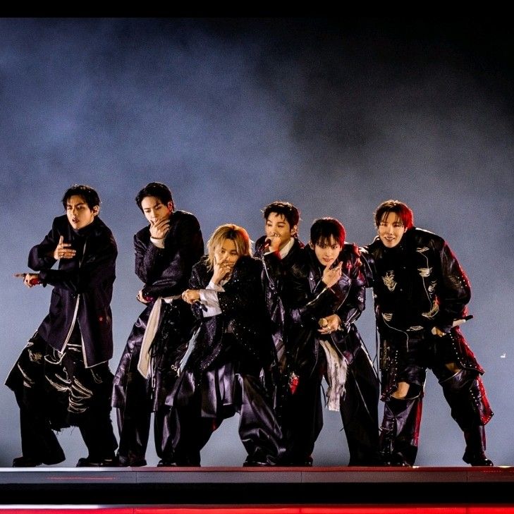 Today’s hot picks from the 방탄소년단 community