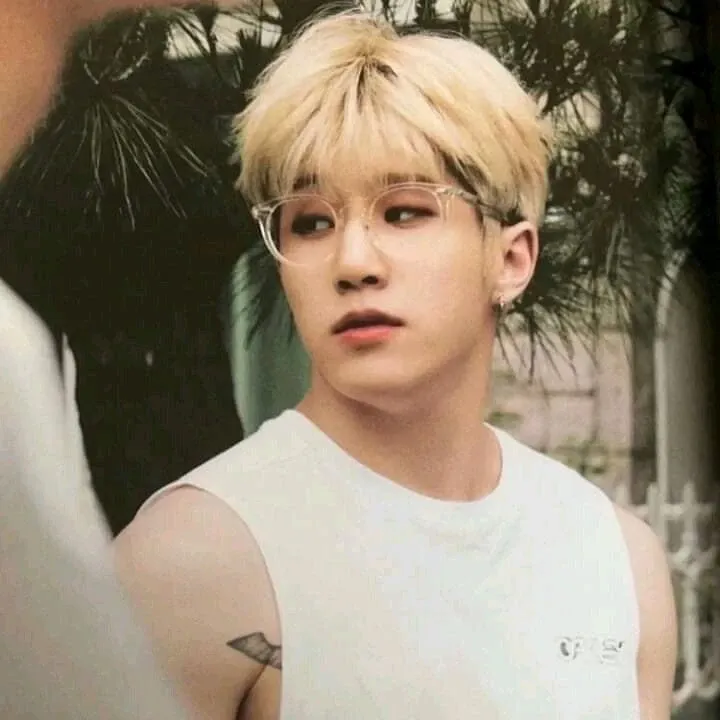 A moment captured by Jinjin (ASTRO)'s fan