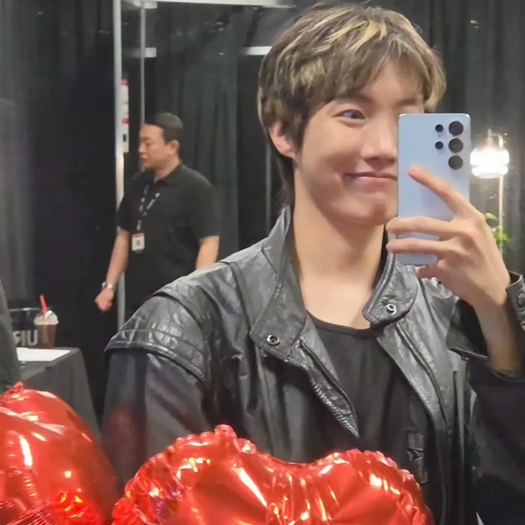 Behind-the-scenes cut of j-hope (BTS)