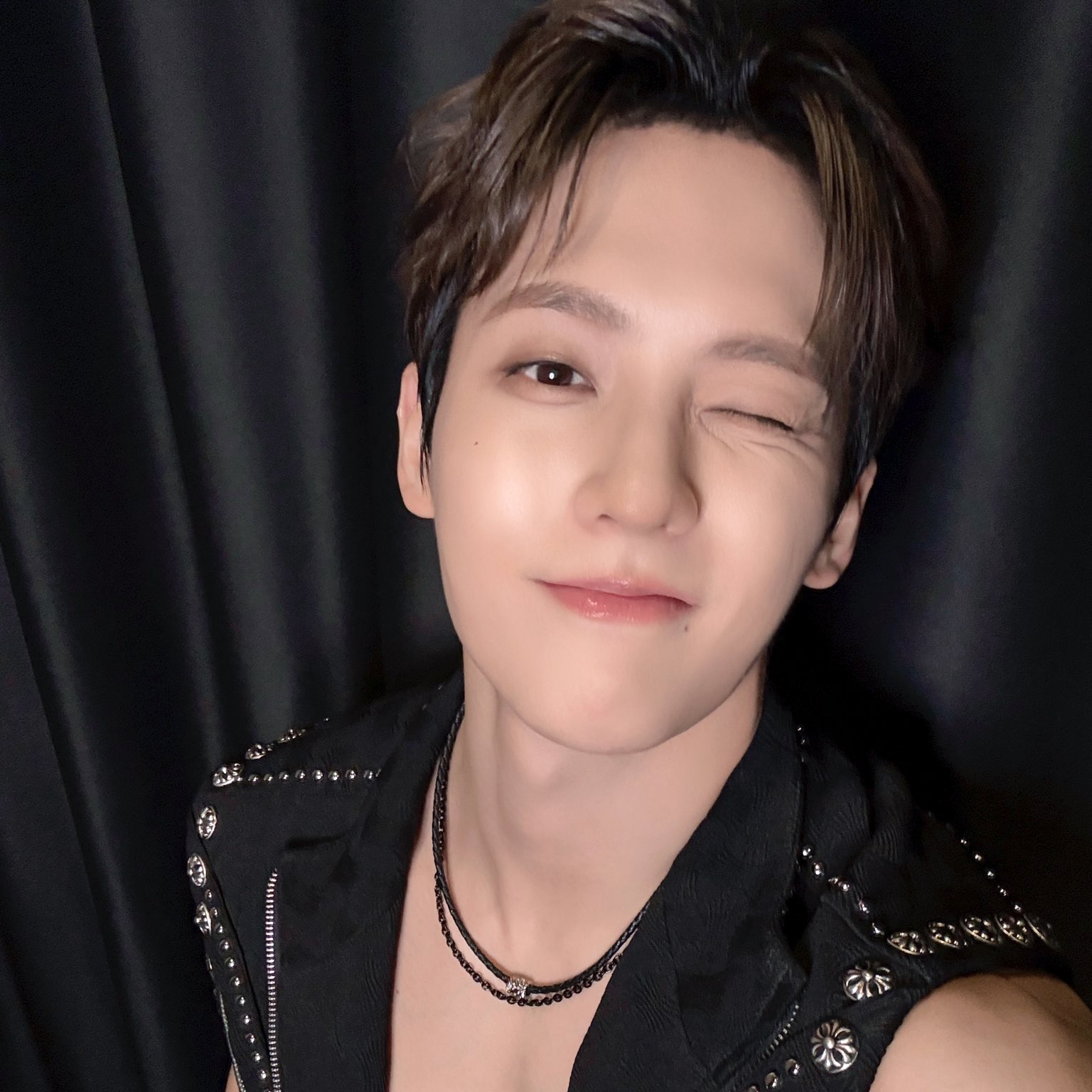 A moment captured by Lee Minhyuk (BTOB)'s fan