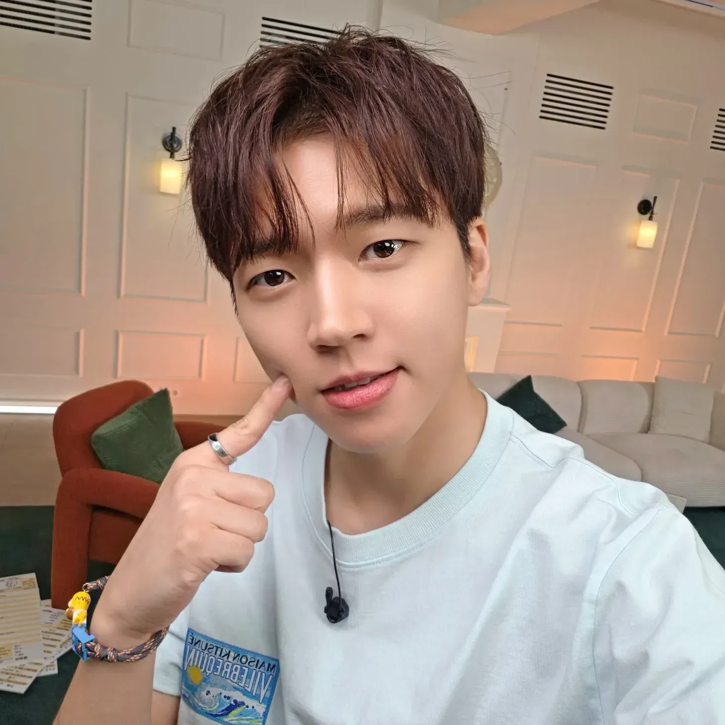 Behind-the-scenes cut of Woohyun (INFINITE)