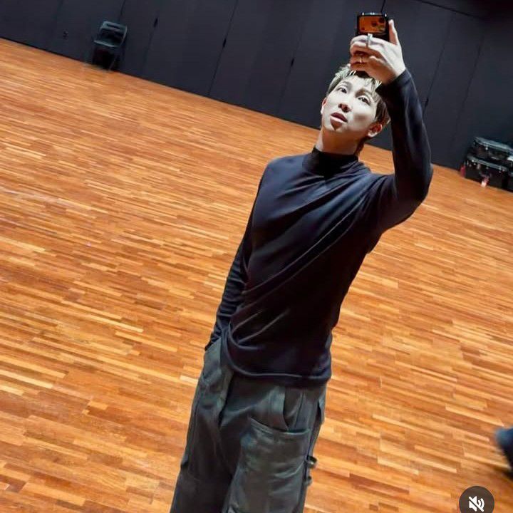 Behind-the-scenes cut of RM (BTS)