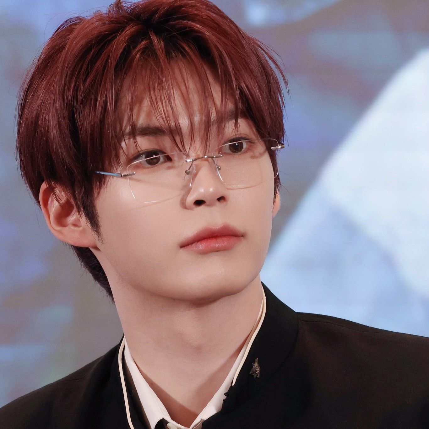 Latest photo of Sung Hanbin (ZEROBASEONE)