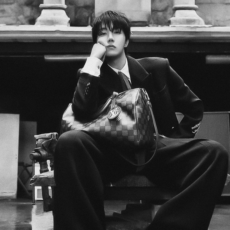 J-hope (防弹少年团)的最新照片