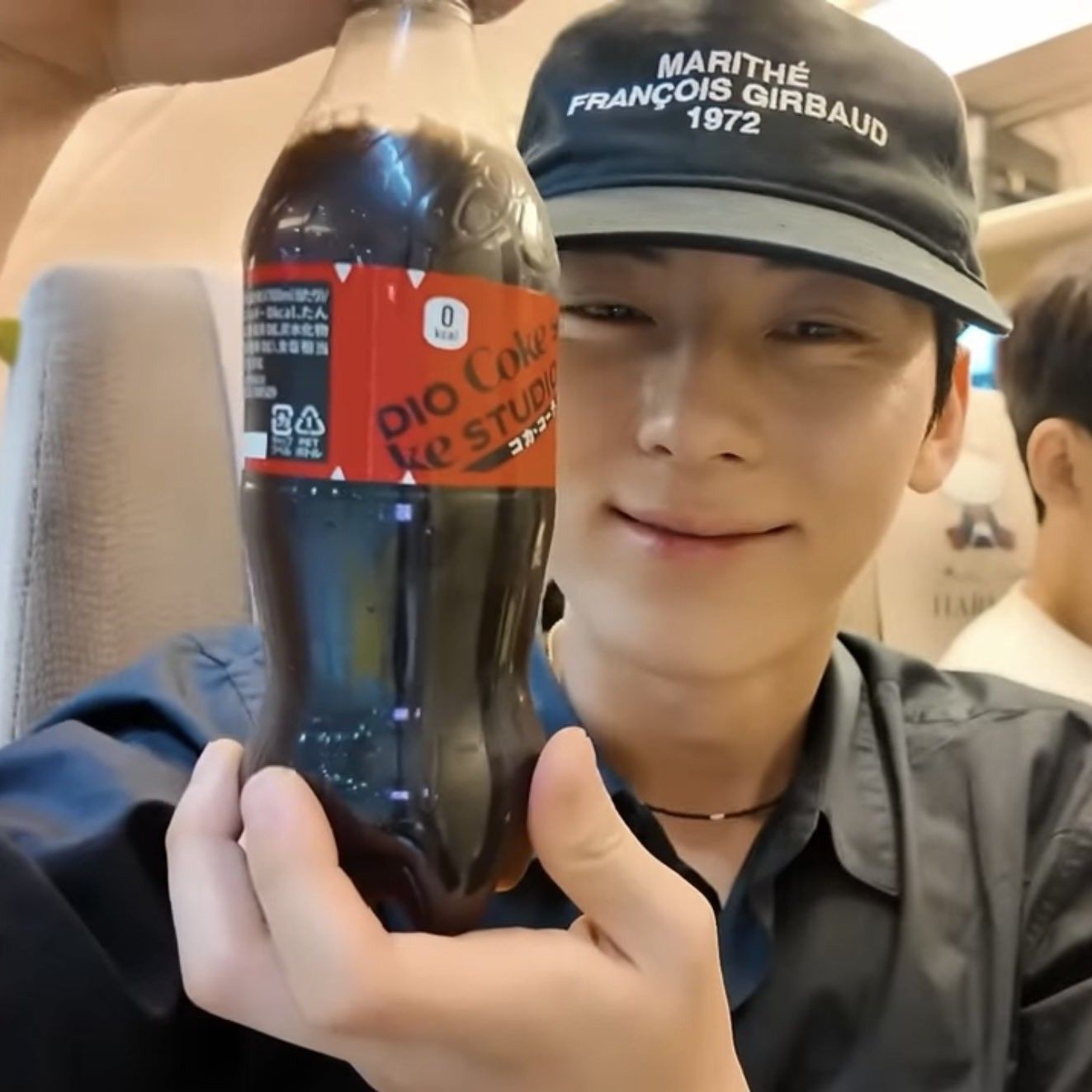 Behind-the-scenes cut of Hwang Minhyun