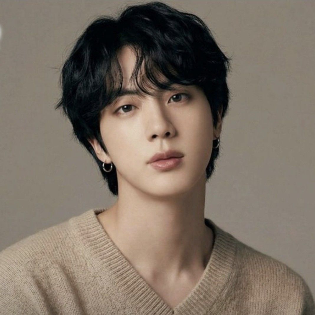 진 (방탄소년단)의 최신 사진