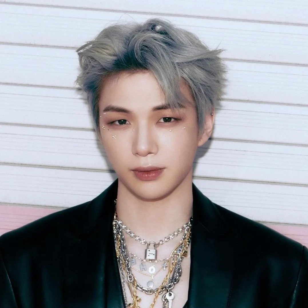 강다니엘의 비하인드 컷