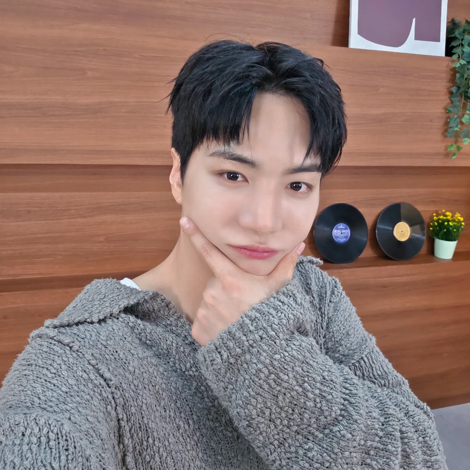 Recent activity shot of Kim Jonghyeon