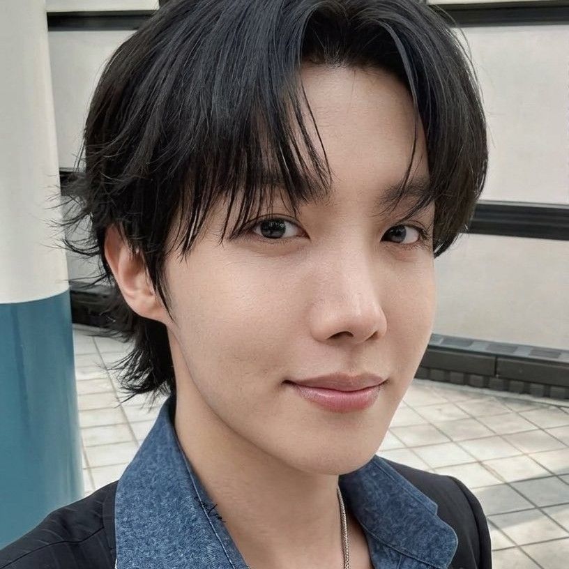 제이홉 (방탄소년단) 최근 활동샷